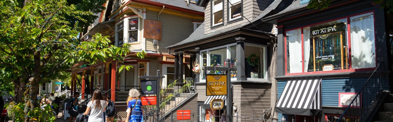 A Slow Weekend in Portland: Coffee, Parks, and Local Spots
