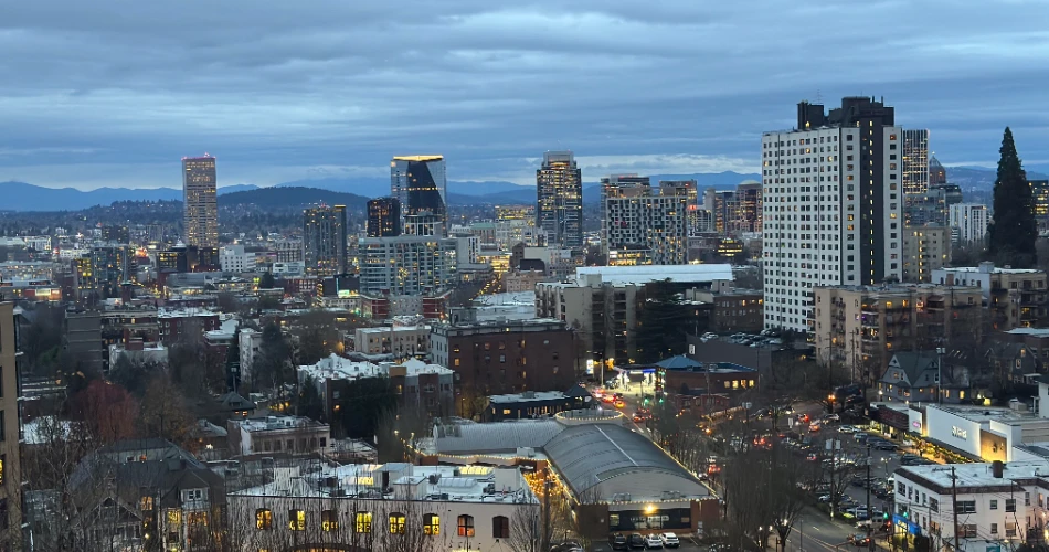 A Slow Weekend in Portland: Coffee, Parks & Local Spots