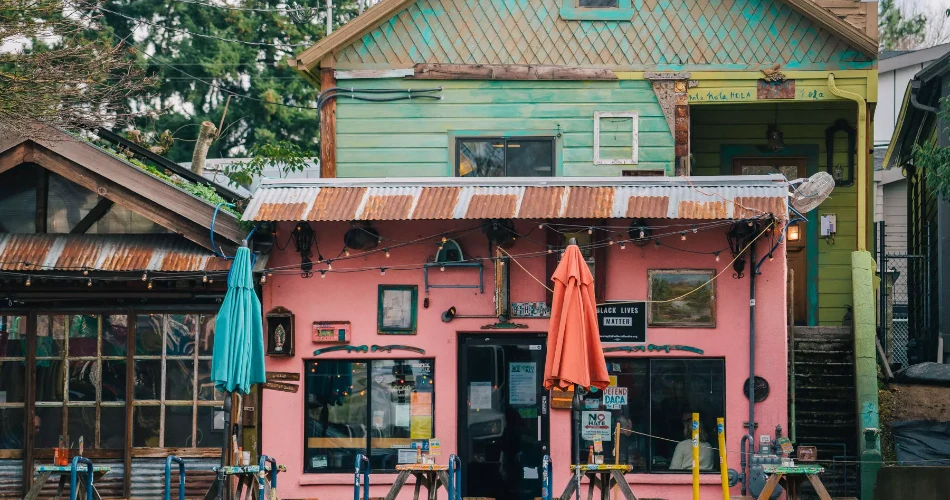 A Slow Weekend in Portland: Coffee, Parks, and Local Spots